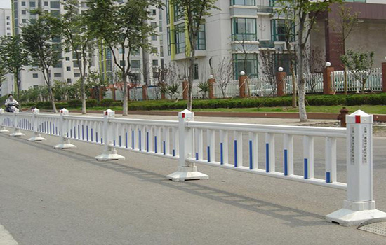 塑鋼道路<a href=http://www.wll03.cn target=_blank class=infotextkey>護(hù)欄</a>